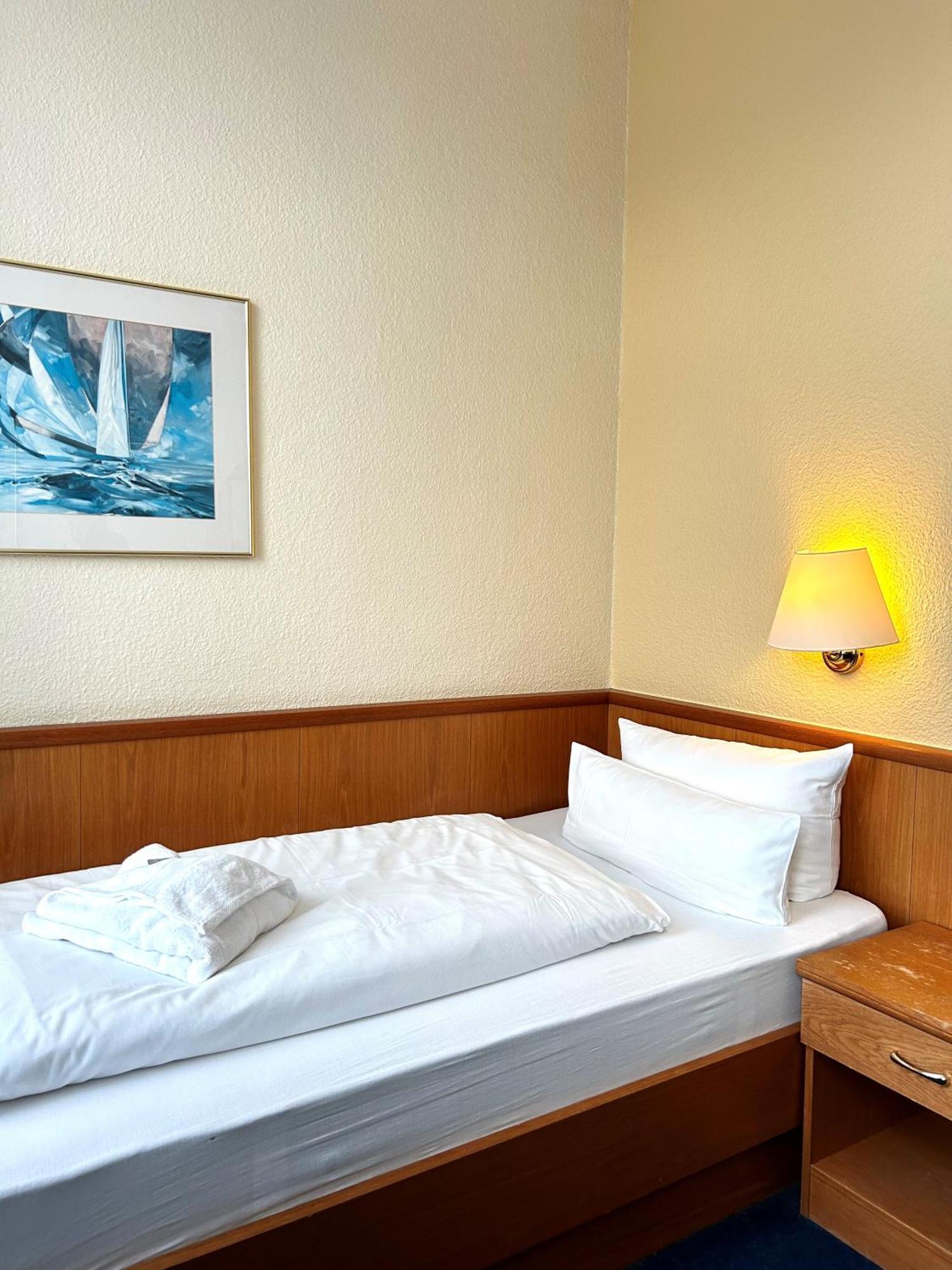 Sure Hotel By Best Western Wilhelmshaven City วิลเฮล์มฮาเฟน ภายนอก รูปภาพ