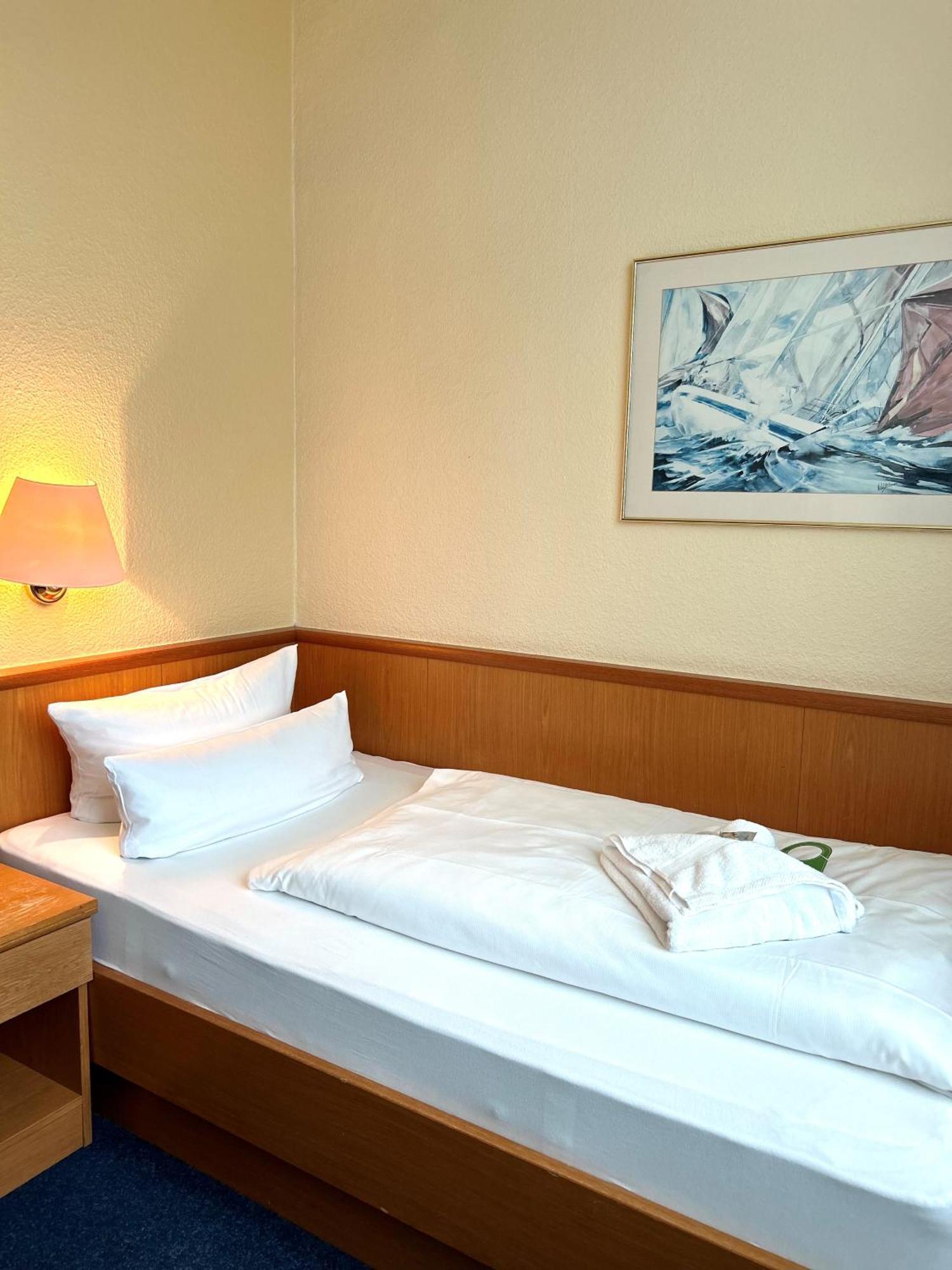 Sure Hotel By Best Western Wilhelmshaven City วิลเฮล์มฮาเฟน ภายนอก รูปภาพ
